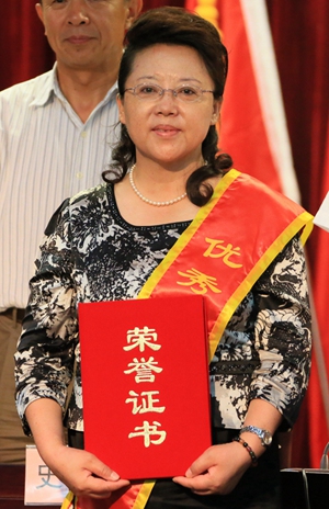 闫艳春_副本_副本.jpg