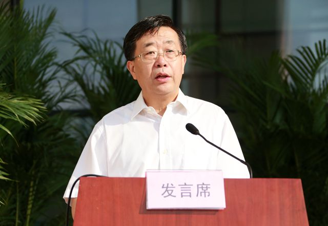 刘大群院长.jpg