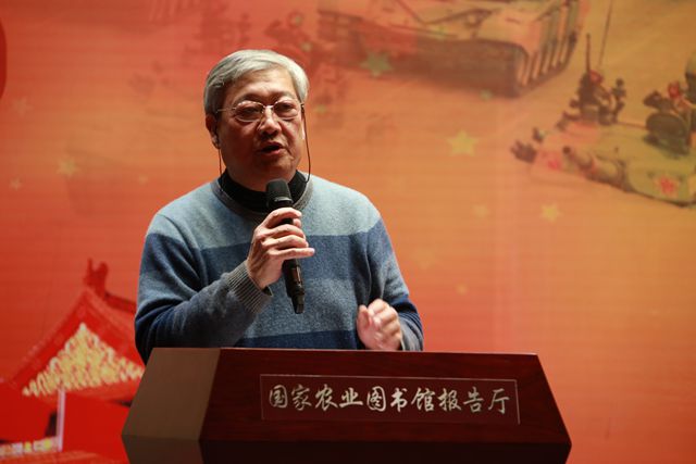 陆明新教授.jpg