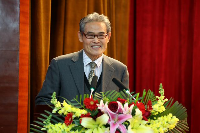 C:\Users\Administrator\Desktop\新建文件夹\C64R5281_副本.jpg