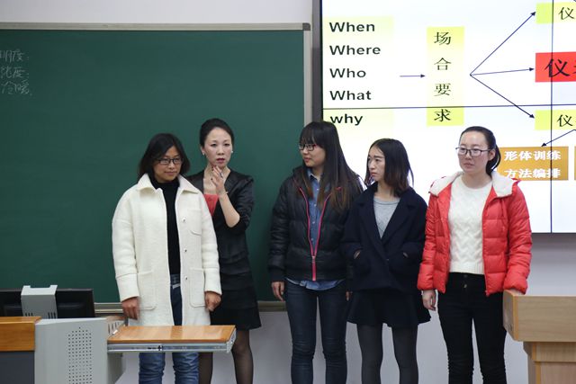 讲座服装模特_副本.jpg