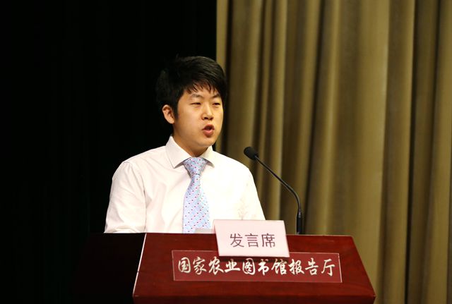 C:\Users\Administrator\Desktop\在校生_副本.jpg